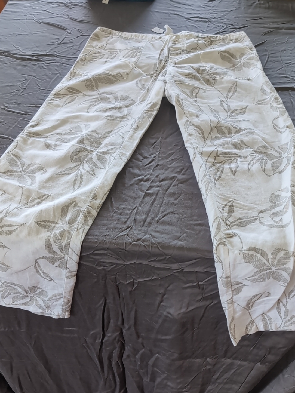White Linen Blend Pants with Subtle Taupe Leaf Detail